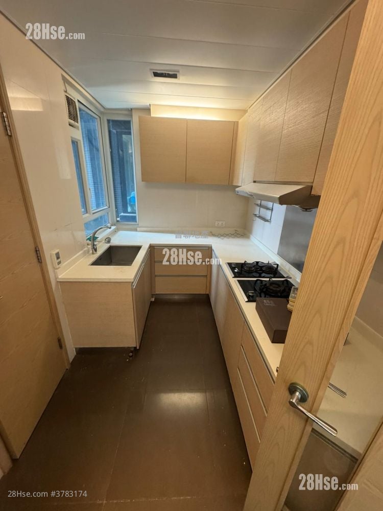 现崇山 售盘 3 房 , 2 浴室 828 平方尺