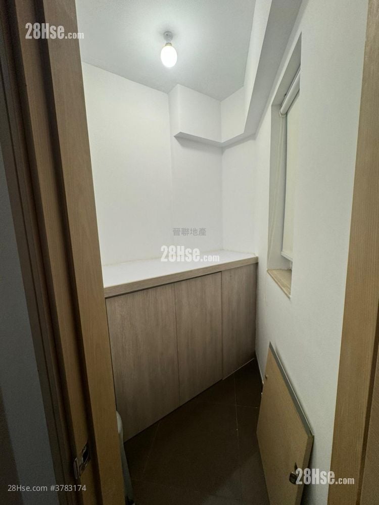 现崇山 售盘 3 房 , 2 浴室 828 平方尺