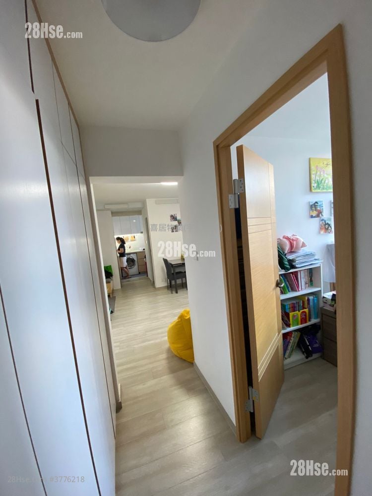 Yee Ching Court Sell 3 Bedrooms , 1 Bathroom 637 ft²