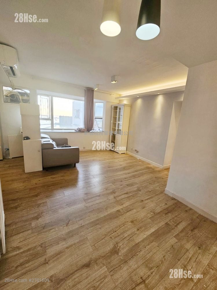 Seaview Garden Rental 2 Bedrooms , 1 Bathroom 810 ft²