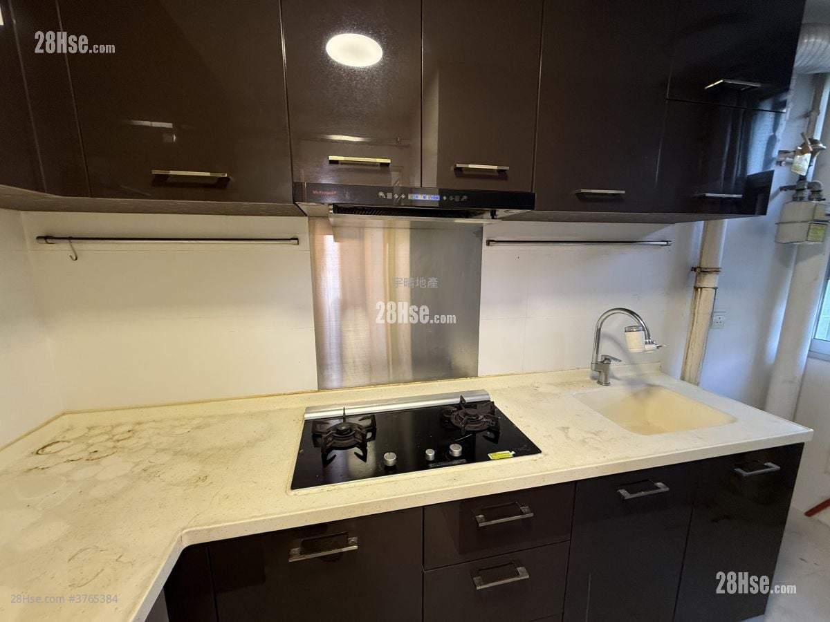 Nam Chong Estate Sell 3 Bedrooms , 1 Bathroom 494 ft²