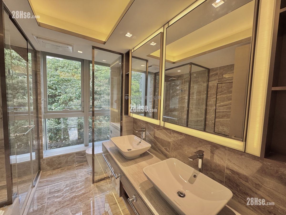 Mount Regalia Sell 4 Bedrooms 1,616 ft²