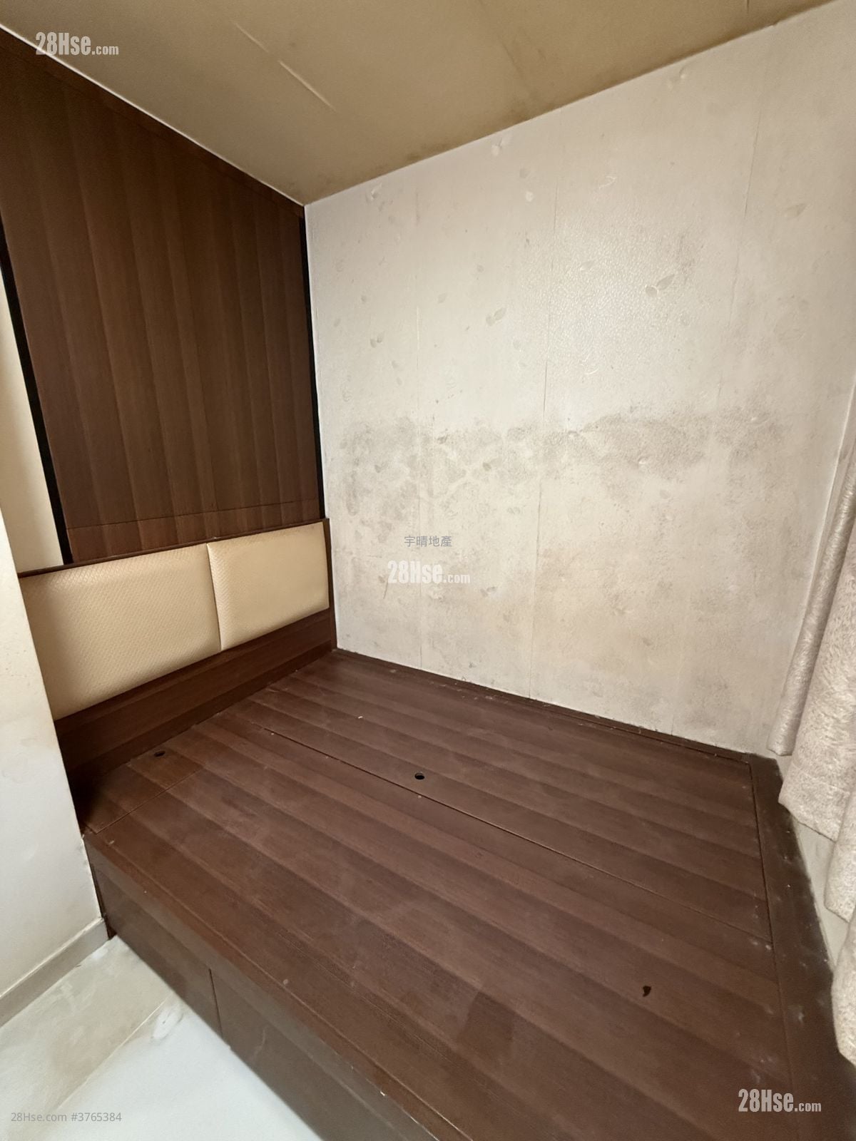 Nam Chong Estate Sell 3 Bedrooms , 1 Bathroom 494 ft²