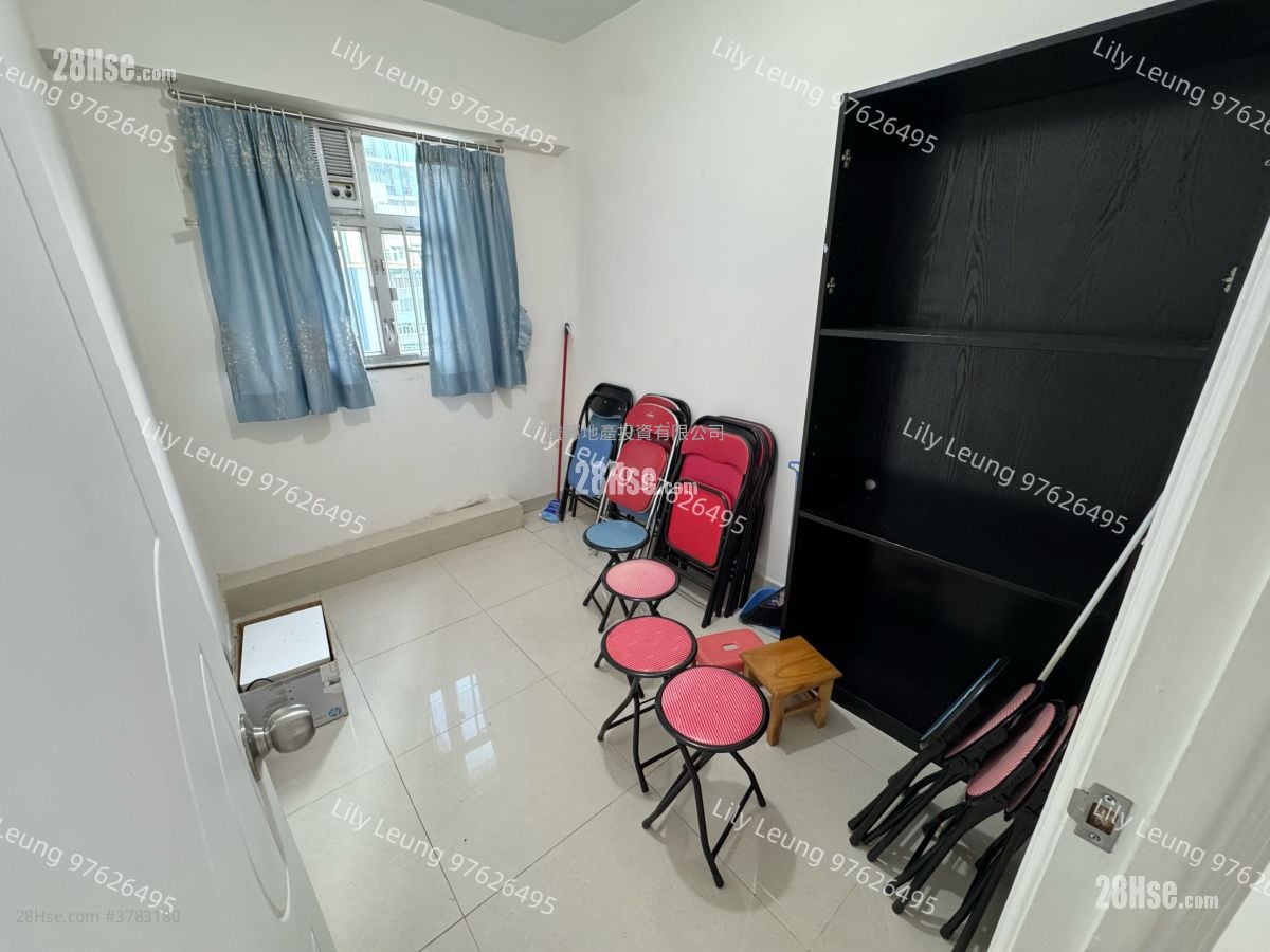 Bell House Rental 2 Bedrooms , 1 Bathroom 473 ft²