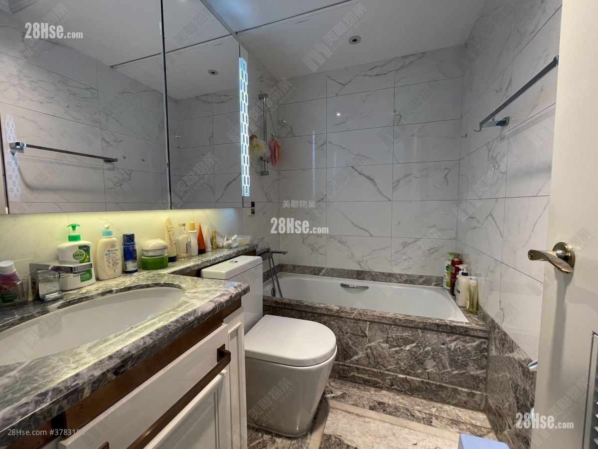 逸珑湾 售盘 4 房 , 4 浴室 1,620 平方尺