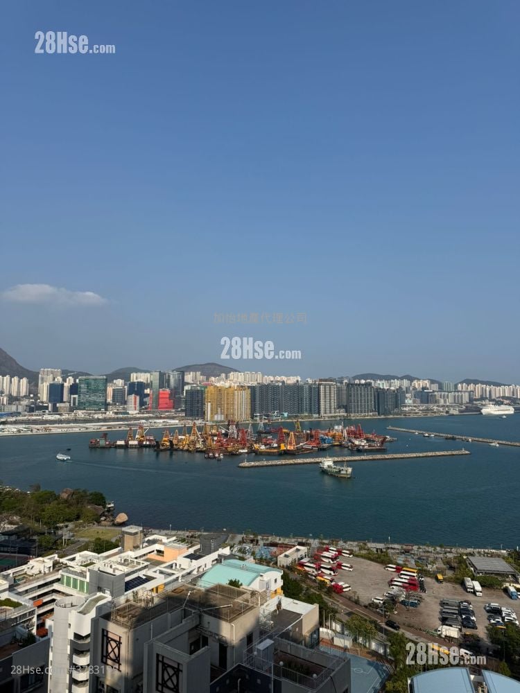 环海东岸 租盘 2 房 329 平方尺