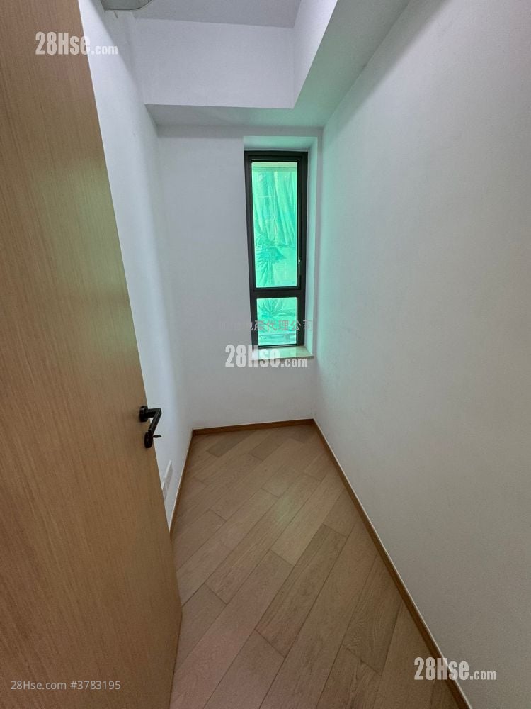 环海东岸 租盘 2 房 329 平方尺