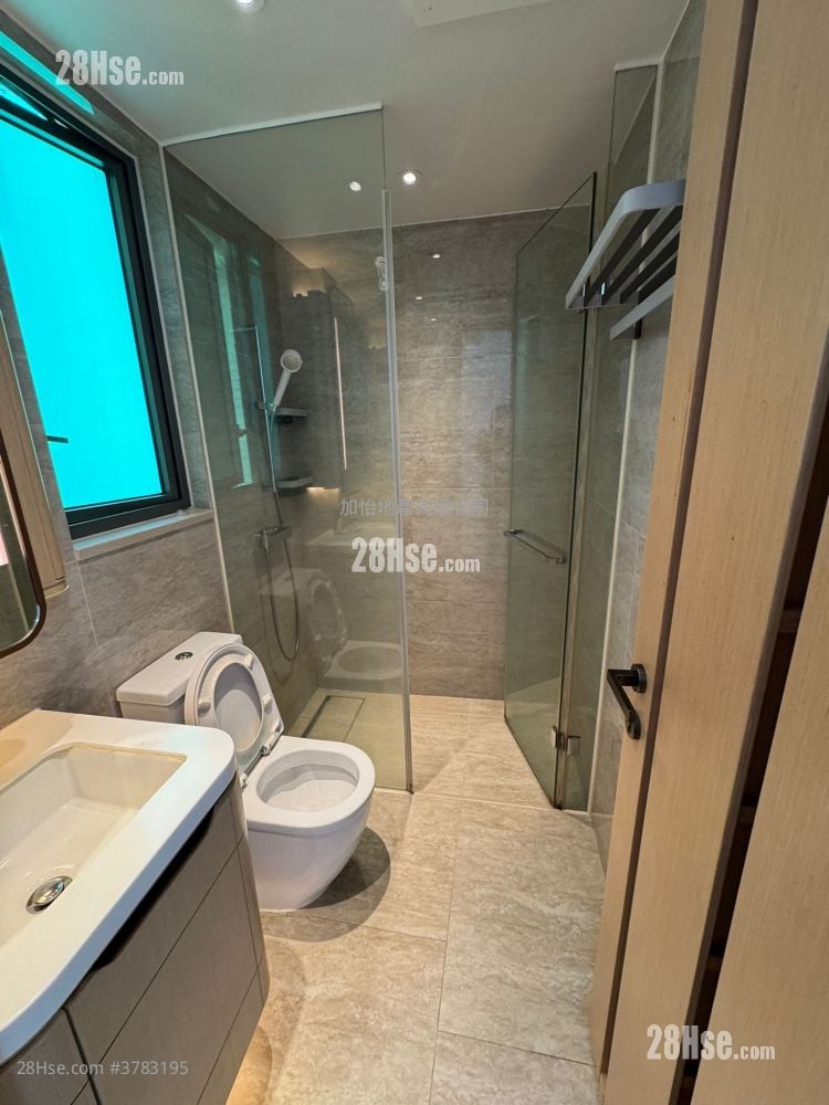 环海东岸 租盘 2 房 329 平方尺