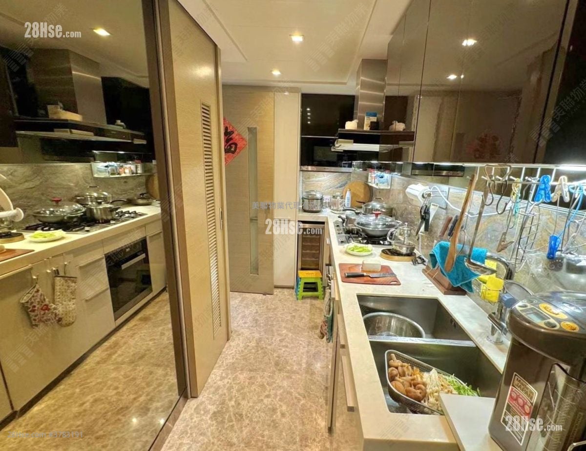 The Wings Sell 4 Bedrooms , 2 Bathrooms 977 ft²