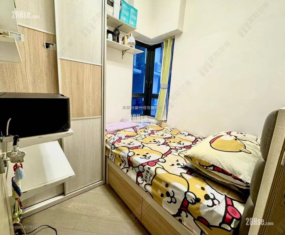 The Wings Sell 4 Bedrooms , 2 Bathrooms 977 ft²