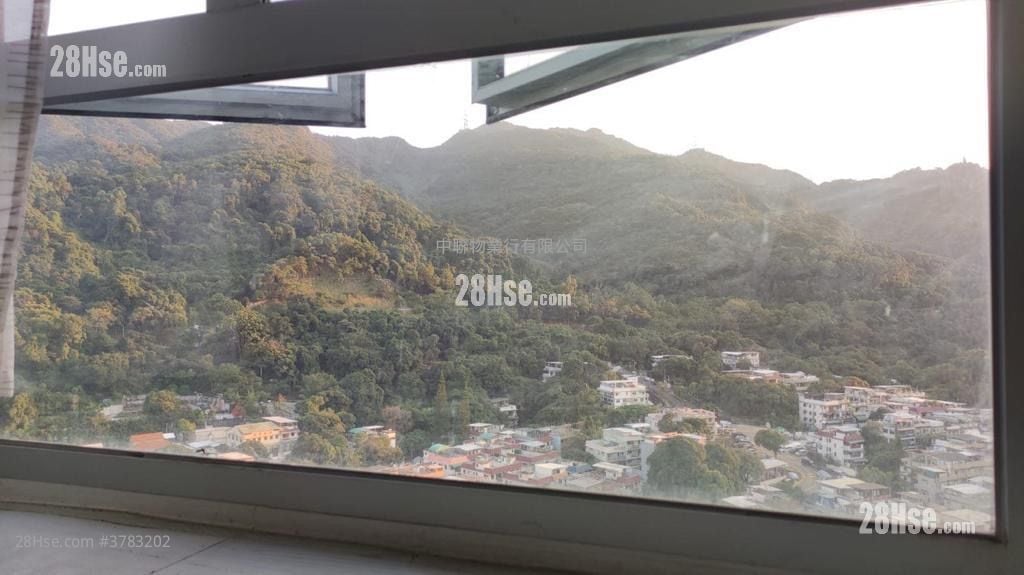 Golden Lion Garden Sell 285 ft²