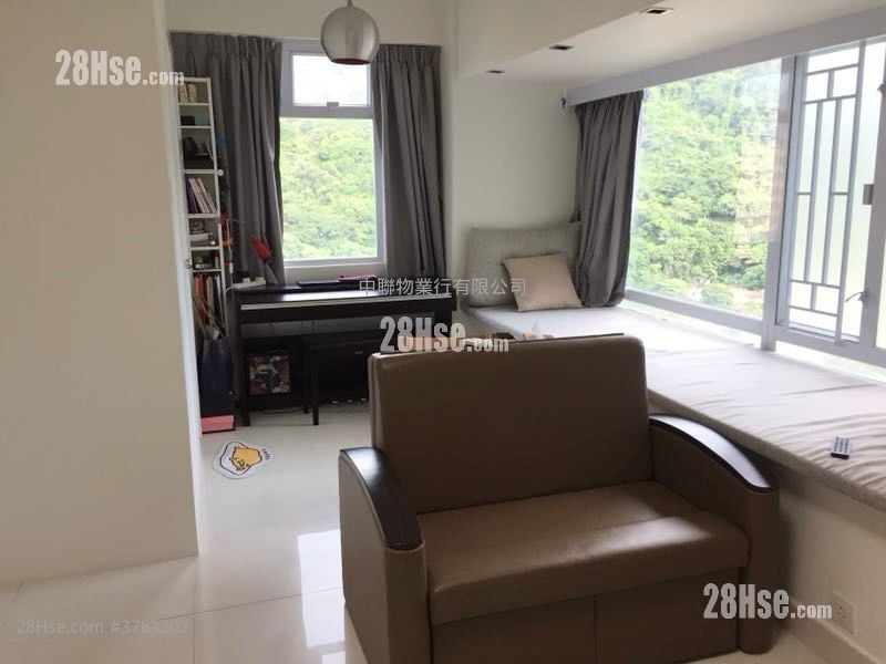 Golden Lion Garden Sell 285 ft²