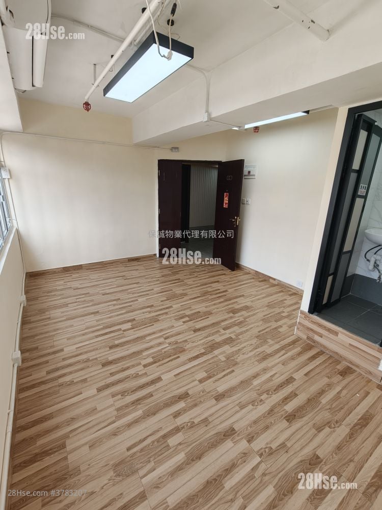 合力工业中心 租盘 185 平方尺