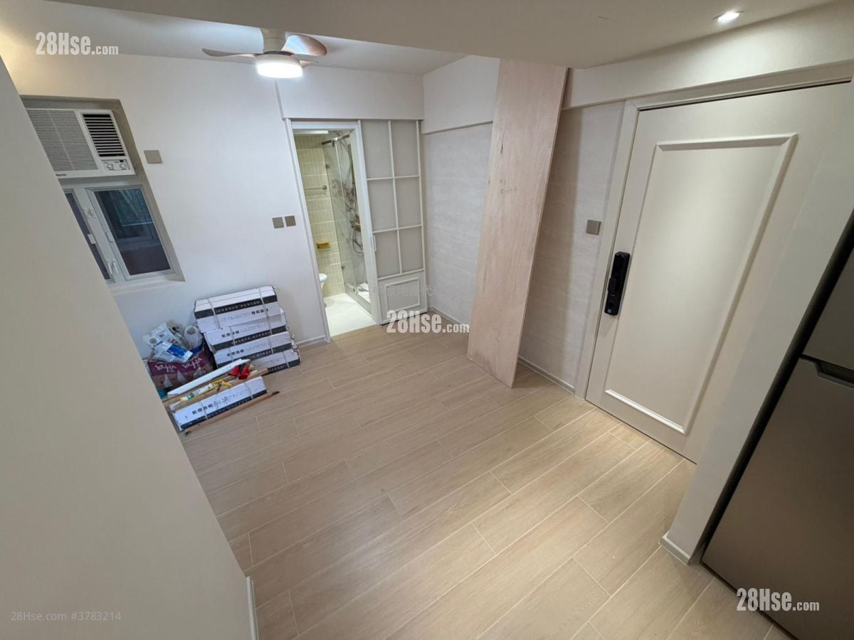 Tsuen Wan Centre Sell 1 Bedroom , 1 Bathroom 329 ft²