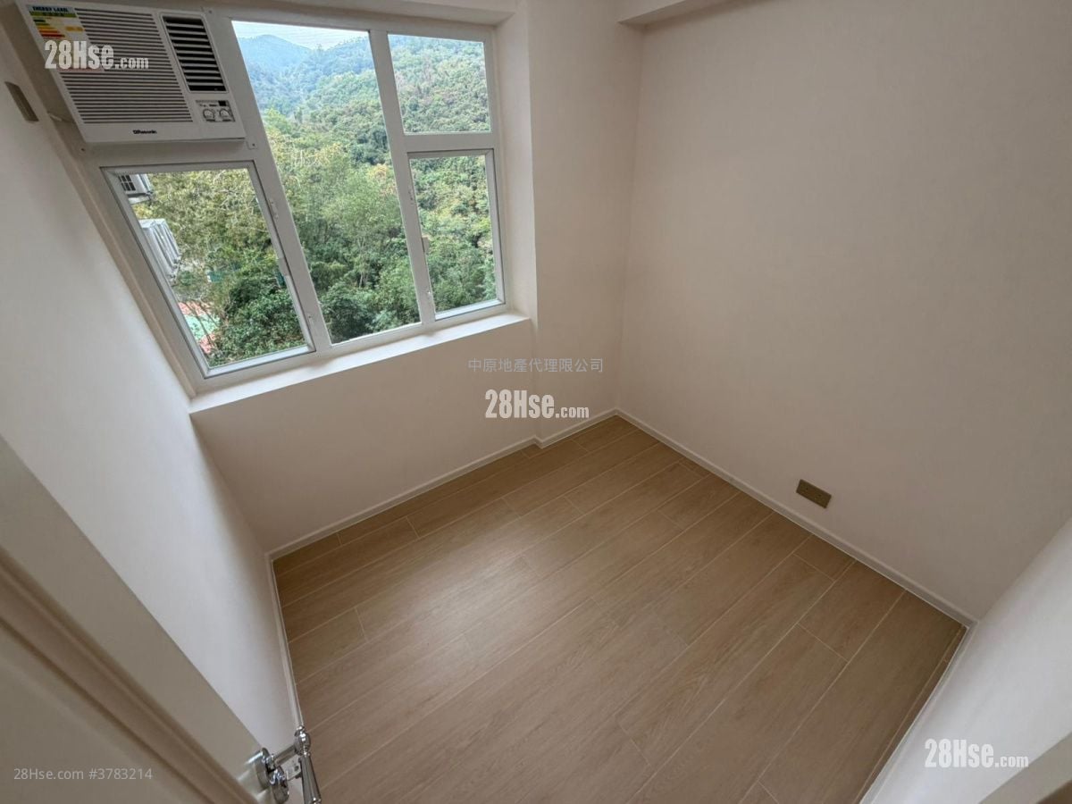 Tsuen Wan Centre Sell 1 Bedroom , 1 Bathroom 329 ft²