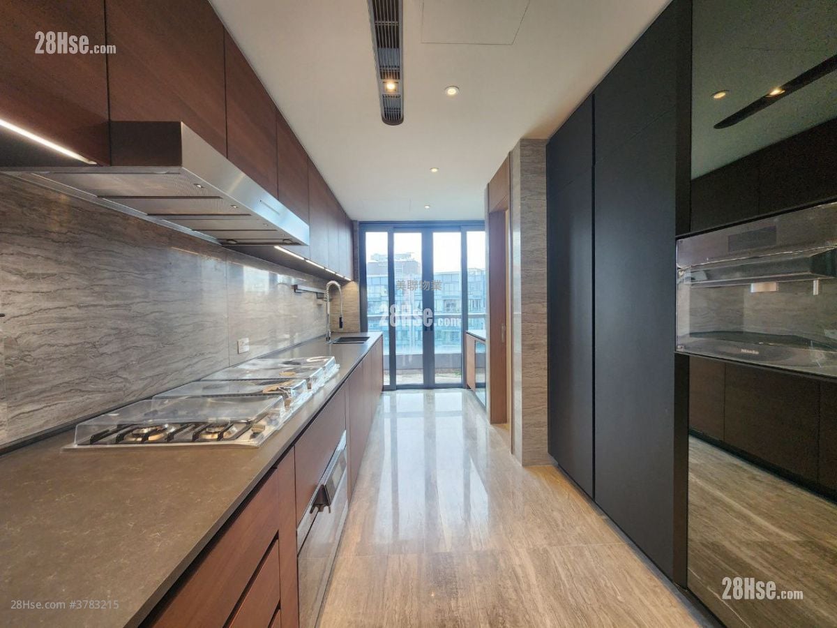 厨房: 朗涛 租盘 4 房 , 5+ 浴室 2,533 平方尺