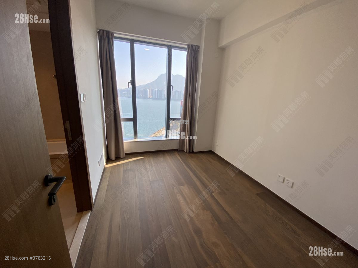 睡房 1: 朗涛 租盘 4 房 , 5+ 浴室 2,533 平方尺