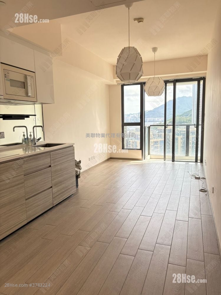 天晋 售盘 2 房 , 1 浴室 530 平方尺