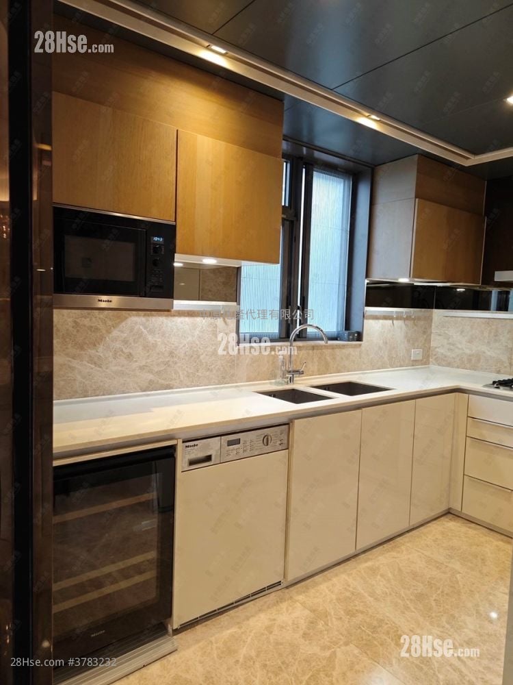 The Wings Sell 4 Bedrooms , 3 Bathrooms 1,163 ft²