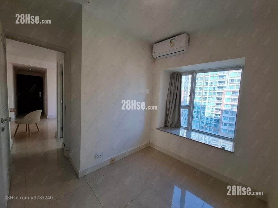 Central Park Towers Sell 2 Bedrooms , 1 Bathroom 498 ft²