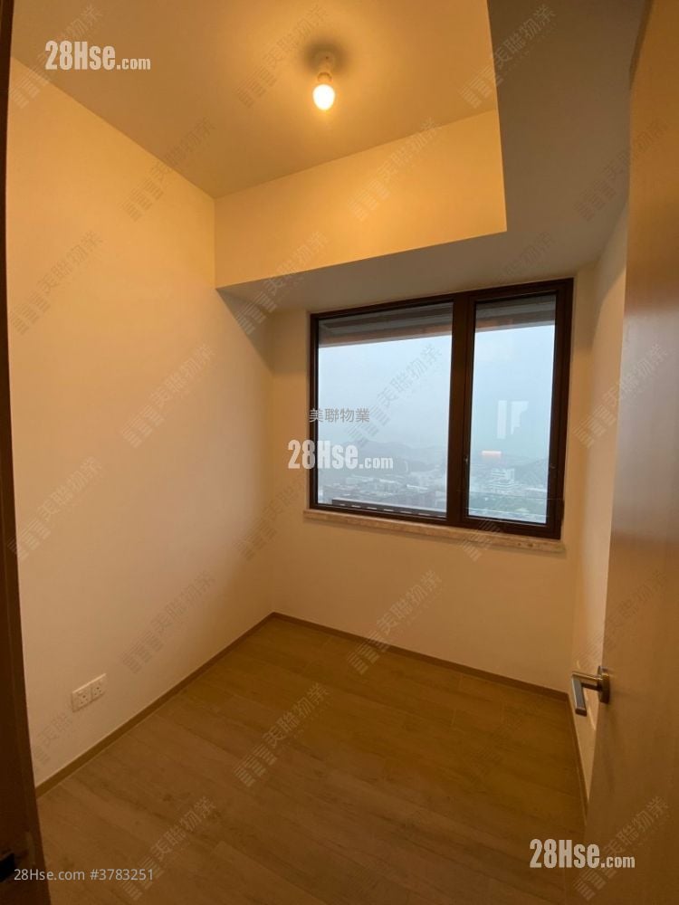 Lp6 Sell 2 Bedrooms 422 ft²