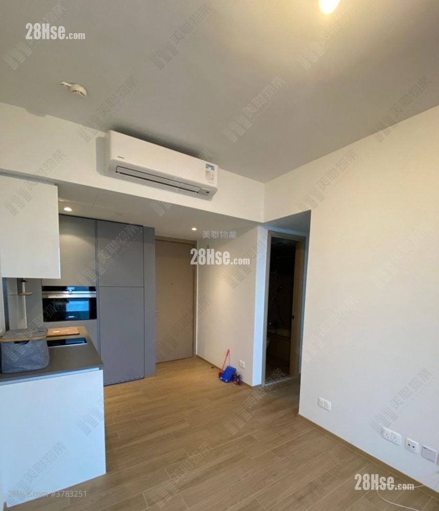 Lp6 Sell 2 Bedrooms 422 ft²