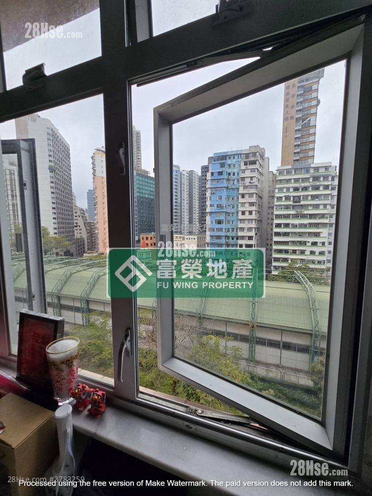 Champion House Sell 2 Bedrooms , 1 Bathroom 590 ft²