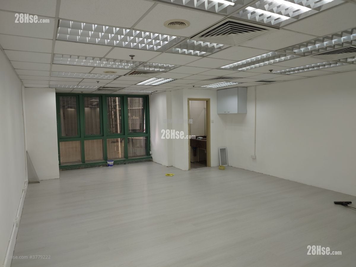 Capital Trade Centre Rental 891 ft²