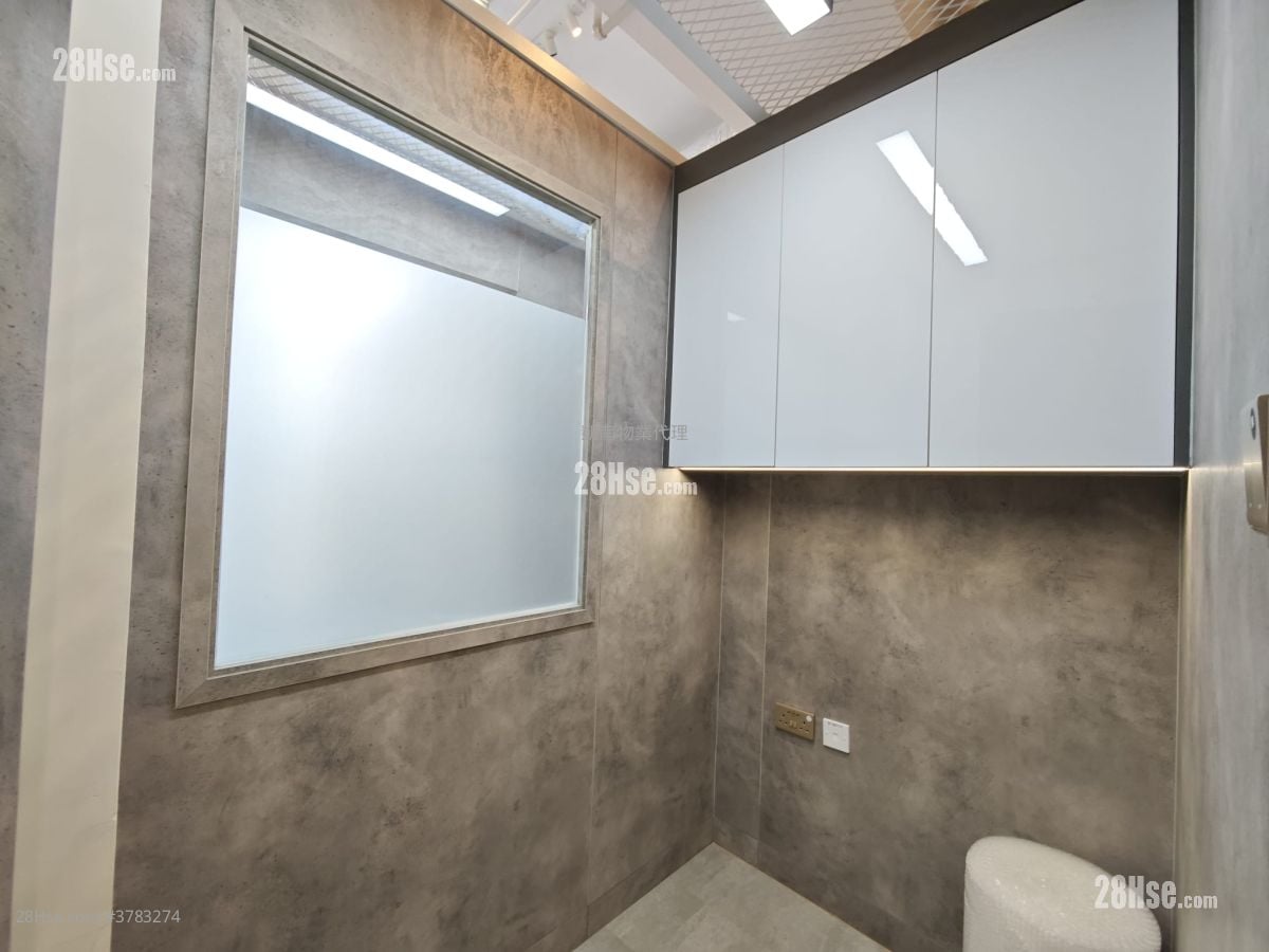 W668 Rental 3 Bedrooms