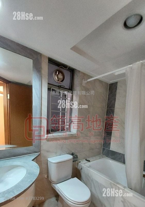 The Waterfront Rental 3 Bedrooms , 1 Bathroom 794 ft²