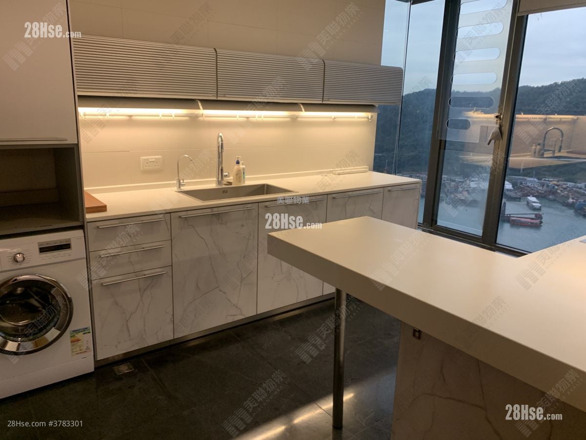 皇璧 售盘 4 房 , 5+ 浴室 2,561 平方尺