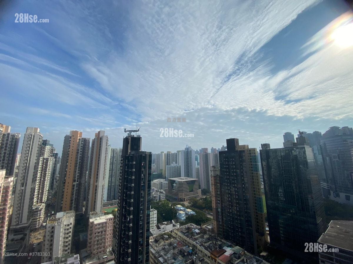 One New York Sell 2 Bedrooms , 1 Bathroom 460 ft²