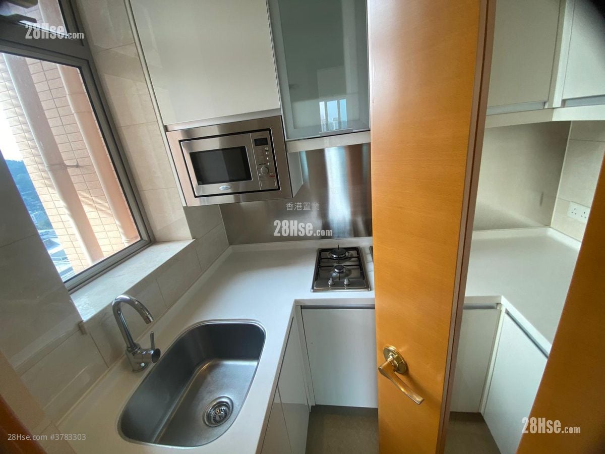 One New York Sell 2 Bedrooms , 1 Bathroom 460 ft²