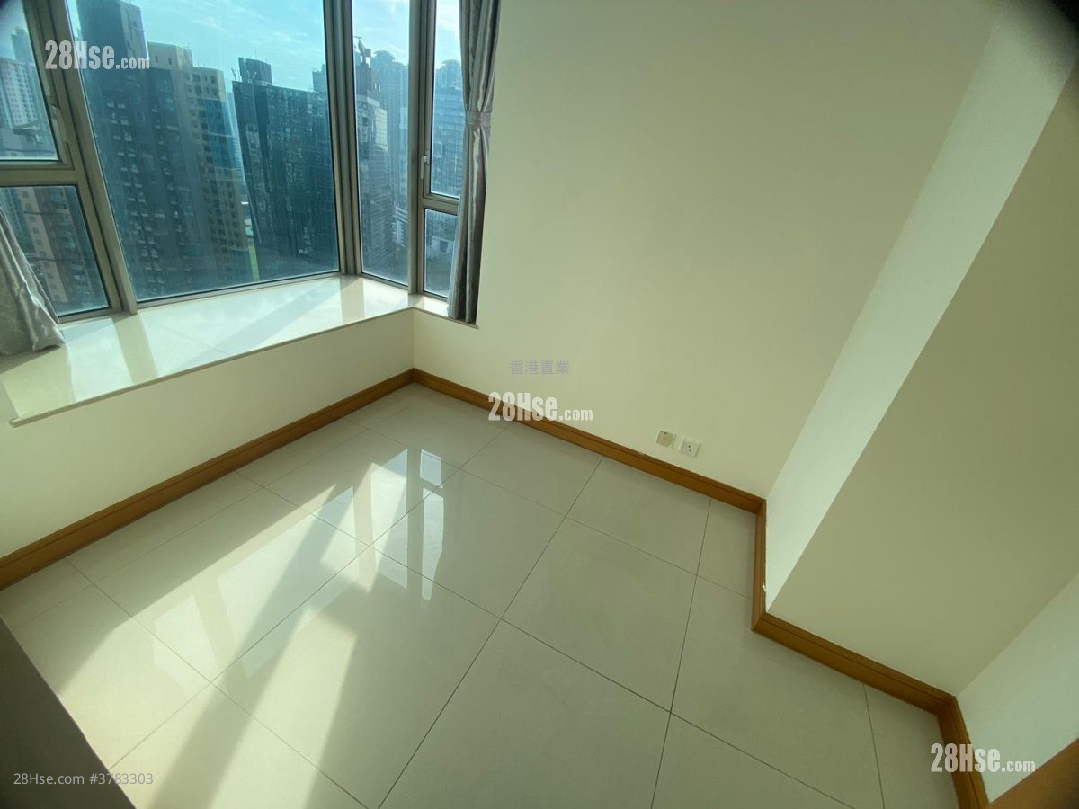 One New York Sell 2 Bedrooms , 1 Bathroom 460 ft²