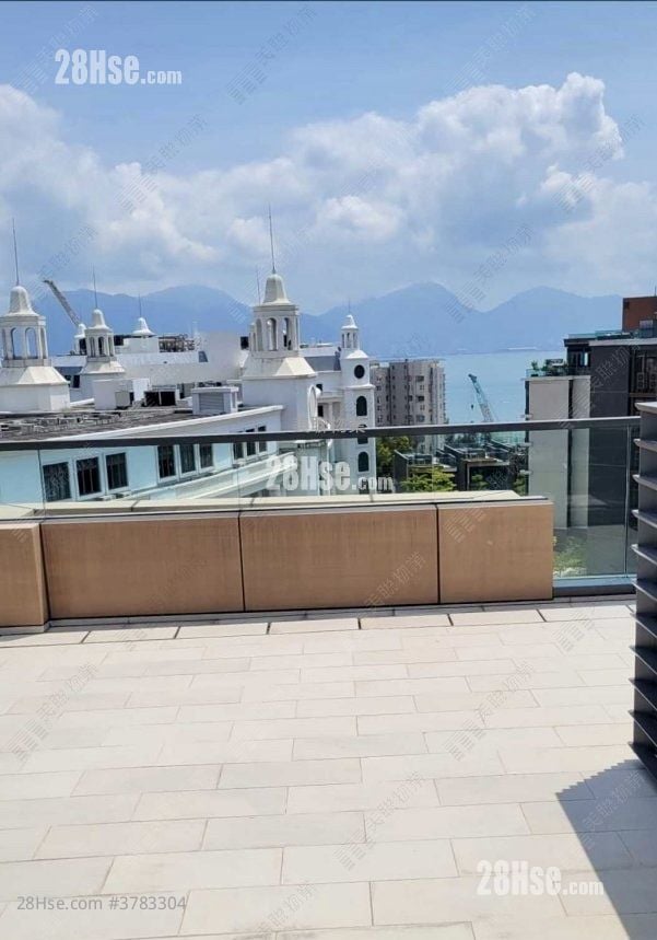 The Bloomsway Rental 4 Bedrooms , 5+ Bathrooms 2,542 ft²