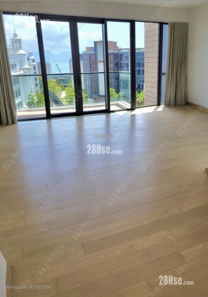 The Bloomsway Rental 4 Bedrooms , 5+ Bathrooms 2,542 ft²