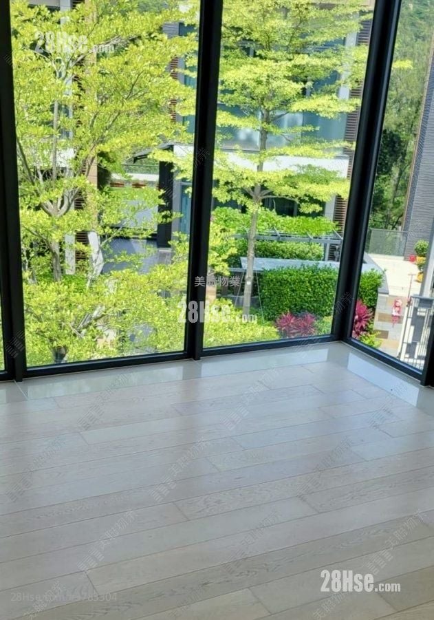 The Bloomsway Rental 4 Bedrooms , 5+ Bathrooms 2,542 ft²