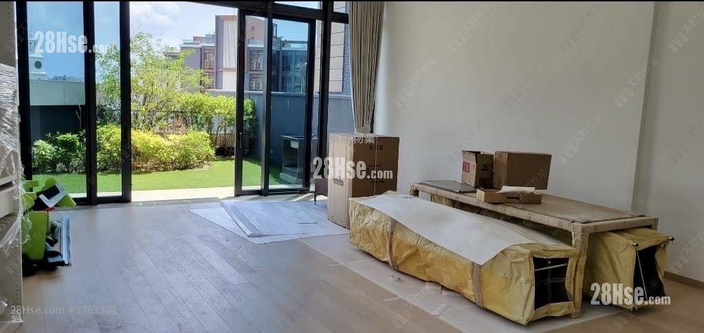 The Bloomsway Rental 4 Bedrooms , 5+ Bathrooms 2,542 ft²