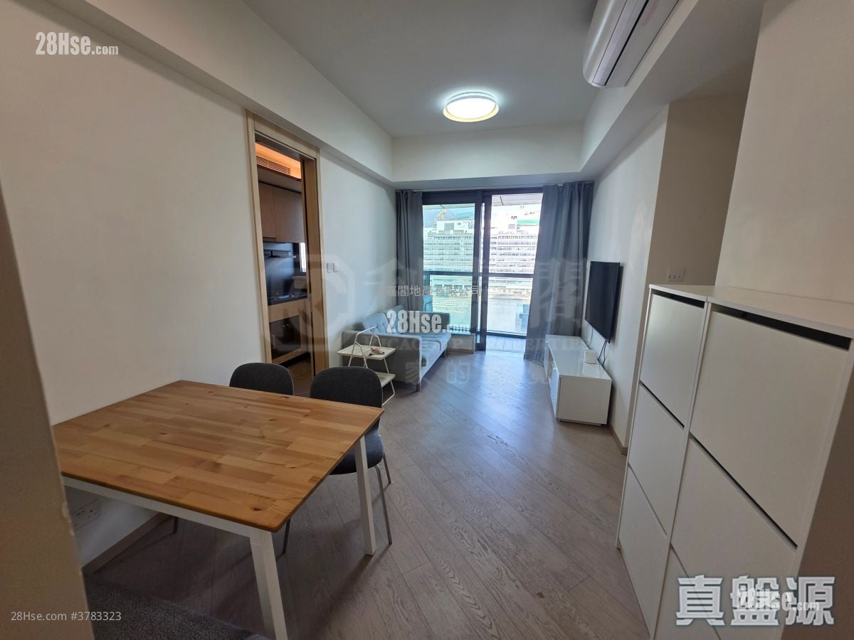 One Victoria Sell 3 Bedrooms 598 ft²