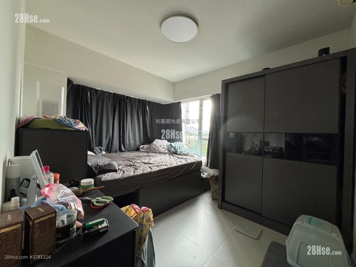 Sereno Verde Sell 4 Bedrooms 798 ft²