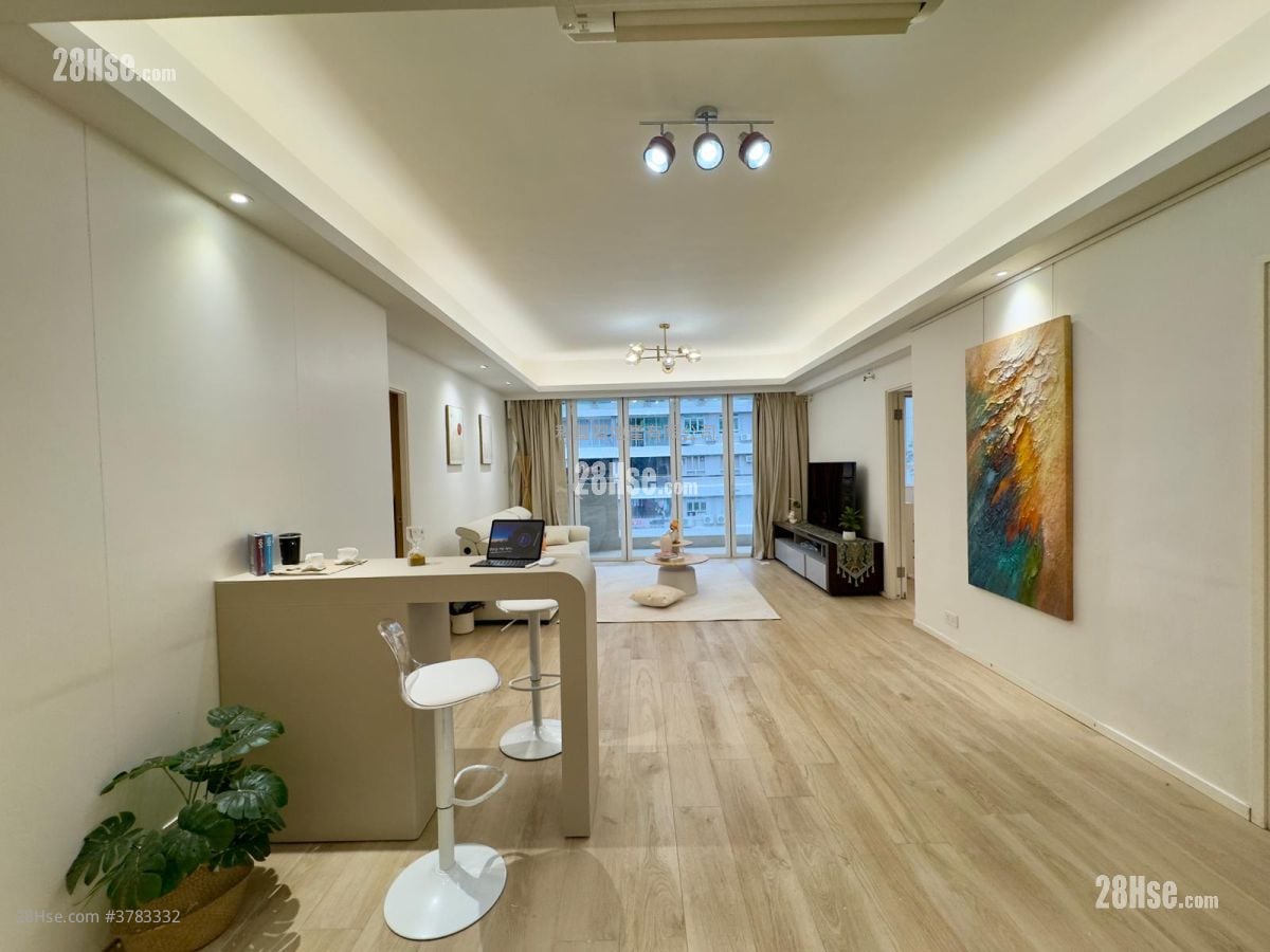 Sau Lai Garden Sell 5+ Bedrooms 2,655 ft²