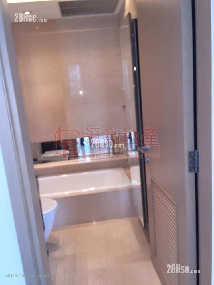 The Cullinan Sell 2 Bedrooms , 2 Bathrooms 640 ft²