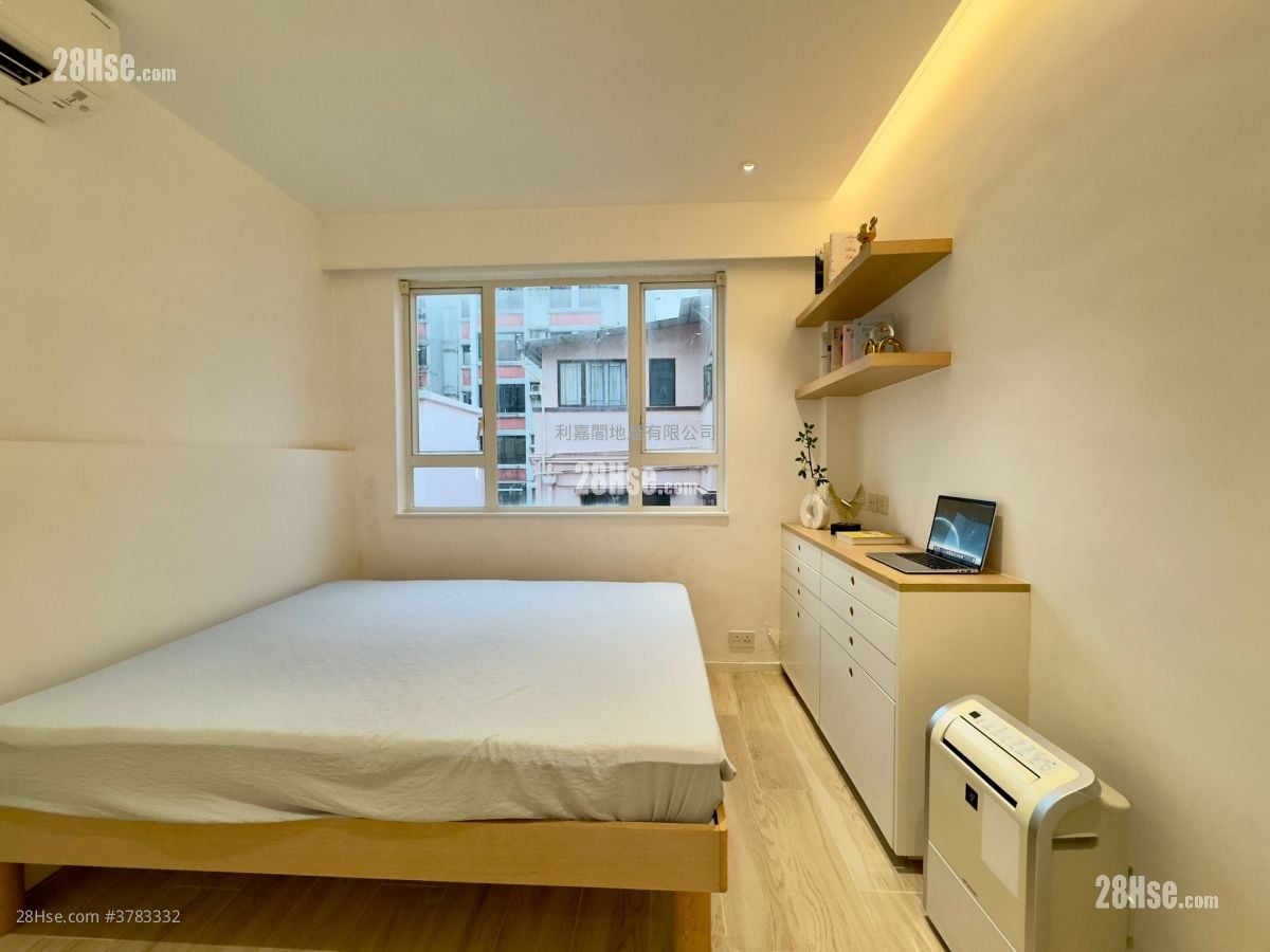 Sau Lai Garden Sell 5+ Bedrooms 2,655 ft²