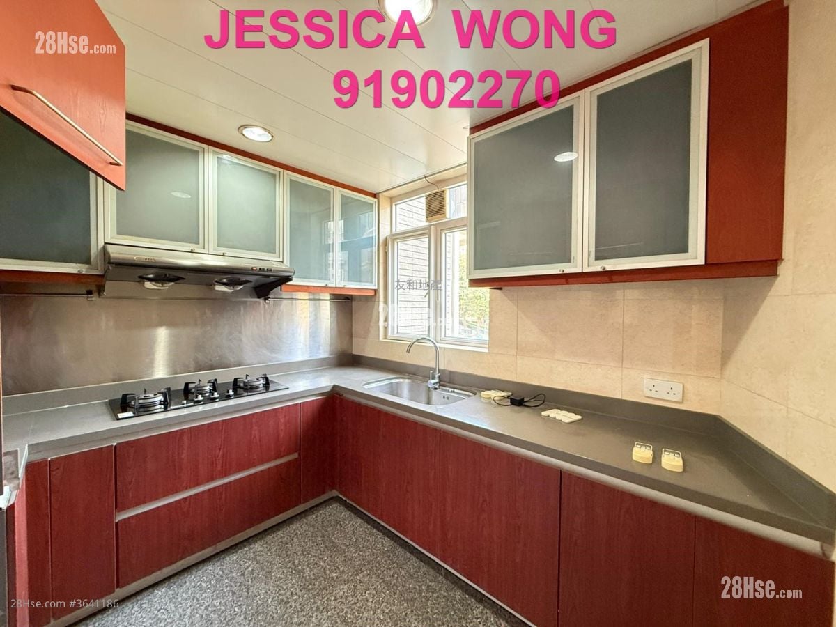 One Beacon Hill Rental 3 Bedrooms , 2 Bathrooms 1,168 ft²