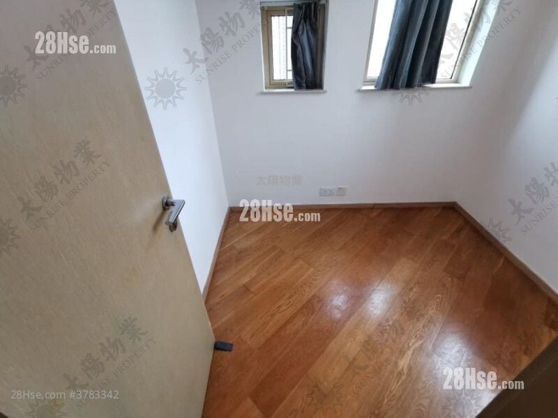 Harbour Place Rental 3 Bedrooms 590 ft²