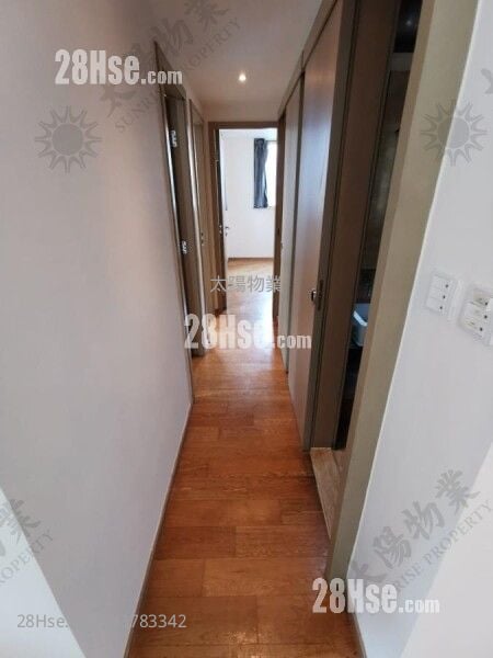 Harbour Place Rental 3 Bedrooms 590 ft²