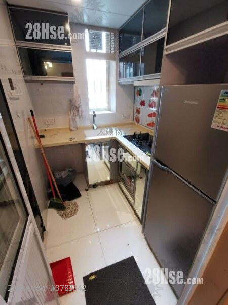 Harbour Place Rental 3 Bedrooms 590 ft²