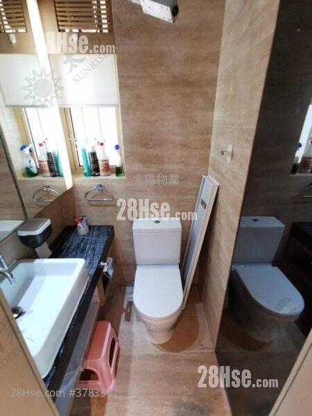 Harbour Place Rental 3 Bedrooms 590 ft²