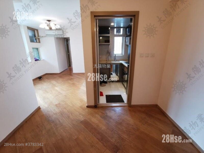 Harbour Place Rental 3 Bedrooms 590 ft²