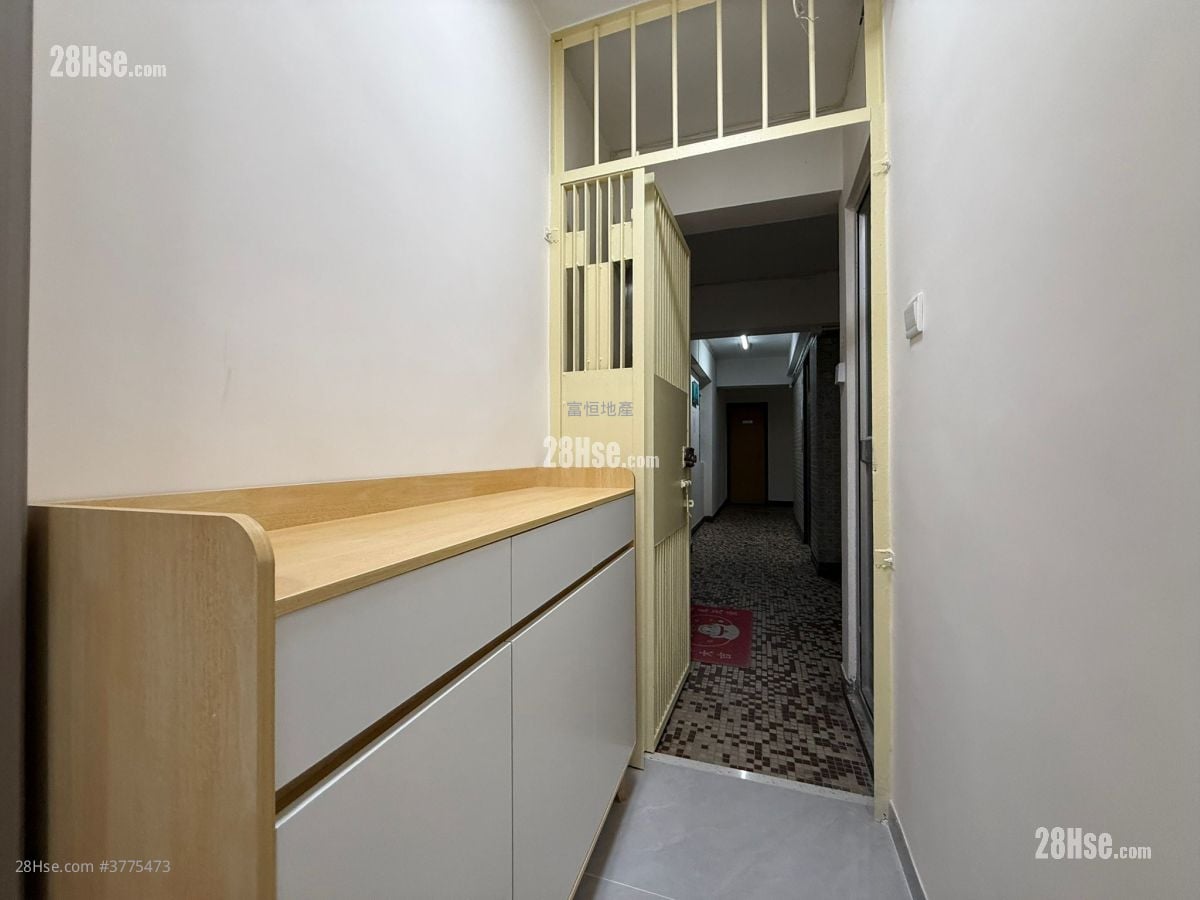 Whampoa Estate Sell 2 Bedrooms , 1 Bathroom 401 ft²